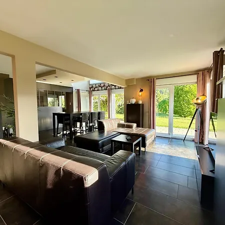 Le Jardin De Rose Et Capucine, Piscine Et Jardin Avec Terrasse Vakantiehuis *