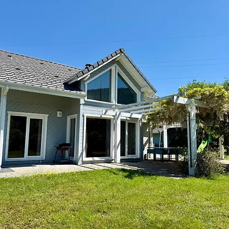 Le Jardin De Rose Et Capucine, Piscine Et Jardin Avec Terrasse * Gérardmer