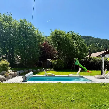 Le Jardin De Rose Et Capucine, Piscine Et Jardin Avec Terrasse بيت للعطل *