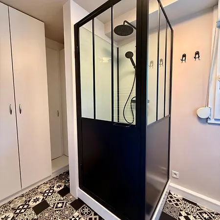 Vakantiehuis Le Jardin De Rose Et Capucine, Piscine Et Jardin Avec Terrasse *