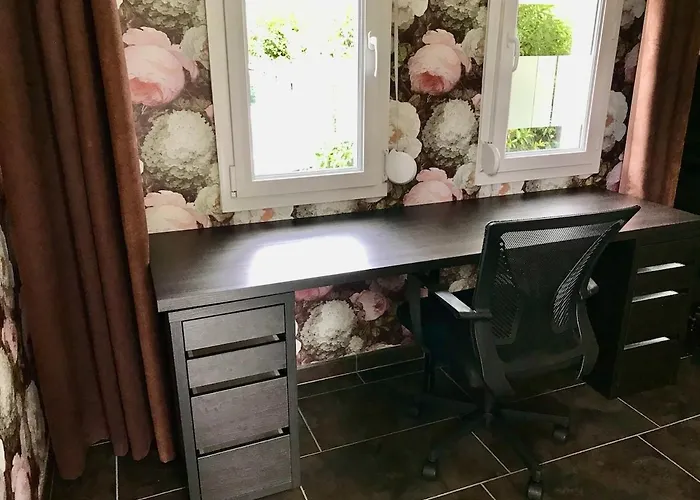 Le Jardin De Rose Et Capucine, Piscine Et Jardin Avec Terrasse Prázdninový dům *