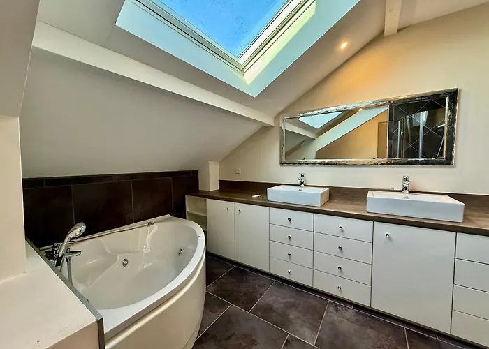 Le Jardin De Rose Et Capucine, Piscine Et Jardin Avec Terrasse Prázdninový dům